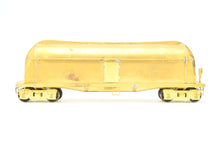 Load image into Gallery viewer, HO Brass NPP - Nickel Plate Products Various Roads Borden’s Butterdish Milk Car