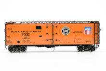 Load image into Gallery viewer, HO Brass CON CIL - Challenger Imports PFE - Pacific Fruit Express R-40-25 Refrigerator Car FP #2117