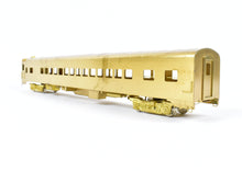 Load image into Gallery viewer, HO Brass Oriental Limited NP - Northern Pacific North Coast Limited 56-Seat Coach #301 w/o Skirts
