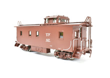 Load image into Gallery viewer, HO Brass CIL - Challenger Imports SP - Southern Pacific Wood Side Caboose Slant Side Cupola Class C-30-1 FP No. 627