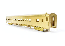 Load image into Gallery viewer, HO Brass Oriental Limited NP - Northern Pacific North Coast Limited 56-Seat Coach #301 w/o Skirts