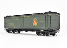 Load image into Gallery viewer, O Brass Oriental Limited GN - Great Northern Wood Express Reefer #2090 CP