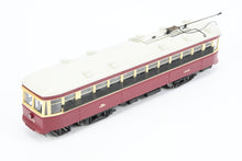 Load image into Gallery viewer, O Williams by Bachmann Toronto Railway Company Peter Witt Car 2-Rail Conversion