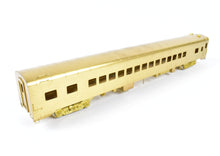 Load image into Gallery viewer, HO Brass Oriental Limited NP - Northern Pacific North Coast Limited 56-Seat Coach #301 w/o Skirts