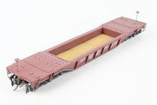 Load image into Gallery viewer, O Brass Alco Models PRR - Pennsylvania Railroad F33 Greenville Well Flat Custom Painted & Weathered No. 470095