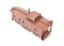 Load image into Gallery viewer, HO Brass CIL - Challenger Imports SP - Southern Pacific Wood Side Caboose Slant Side Cupola Class C-30-1 FP No. 627