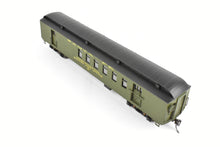 Load image into Gallery viewer, HO Brass Lambert ATSF - Santa Fe Heavyweight RPO Car with Central Valley Trucks CP #76