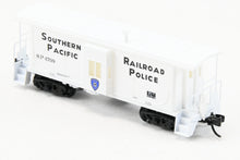 Load image into Gallery viewer, N Micro-Trains Line SP - Southern Pacific Police Caboose 2-Pack