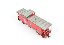 Load image into Gallery viewer, HO Brass CON OMI - Overland Models, Inc. MP - Missouri Pacific International W-V Caboose Pro-Painted
