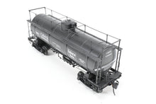 Load image into Gallery viewer, O Brass RYM - Rich Yoder Models CB&Q - Burlington Route MCBA Class II 10,000 Gallon Tank Car FP No. 230102