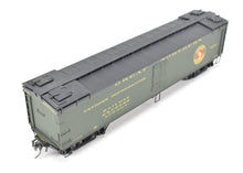 Load image into Gallery viewer, O Brass Oriental Limited GN - Great Northern Wood Express Reefer #2090 CP