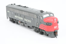 Load image into Gallery viewer, HO Athearn Genesis SP - Southern Pacific EMD FP7A Passenger FP #6452 w/ LED Lighting