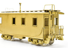 Load image into Gallery viewer, HO Brass Oriental Limited GN - Great Northern GN X627-X636 Caboose Less Cupola