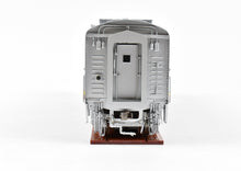 Load image into Gallery viewer, O Brass CON Key Imports AT&SF - Santa Fe EMD FT A-B Set Factory Painted Warbonnet
