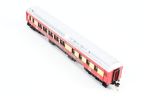 Load image into Gallery viewer, N Micro-Trains Line Various Roads Royal American Shows Trains Set 5-Pack