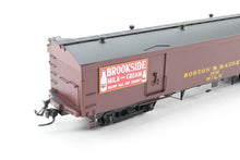 Load image into Gallery viewer, HO Brass Railworks B&M - Boston & Maine 4-Door Wood Milk Car 1700 Series Ice Cooled FP No. 1720