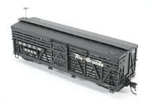 Load image into Gallery viewer, HOn3 Blackstone Models D&RGW - Denver & Rio Grande Western 30' Stock Car Flying Grande No. 5586