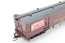 Load image into Gallery viewer, HO Brass Railworks B&M - Boston & Maine 4-Door Wood Milk Car 1700 Series Ice Cooled FP No. 1720