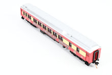Load image into Gallery viewer, N Micro-Trains Line Various Roads Royal American Shows Trains Set 5-Pack