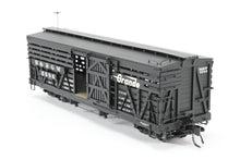 Load image into Gallery viewer, HOn3 Blackstone Models D&RGW - Denver & Rio Grande Western 30' Stock Car Flying Grande No. 5586