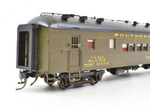 Load image into Gallery viewer, HO Brass CON PSC - Precision Scale Co. SP - Southern Pacific Harriman Common Standard 60-CP-15-1 RPO Coach Pro-Finished