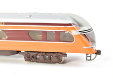 Load image into Gallery viewer, HO Brass NPP - Nickel Plate Products MILW - Milwaukee Road Hiawatha 2 Car Set Dining Car and Parlor Car