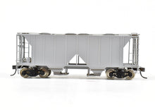 Load image into Gallery viewer, HO Brass Sunset Models or ACF Models Various Roads AC&F 70-Ton Covered Hopper FP Grey