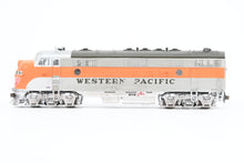 Load image into Gallery viewer, HO Athearn Genesis WP - Western Pacific EMD FP7 Freight FP #915-A Primed for Grime Series