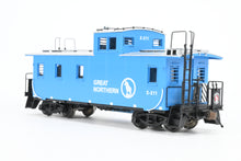 Load image into Gallery viewer, HO Brass OMI - Overland Models, Inc. GN - Great Northern 30' All Plywood Caboose FP Big Sky Blue No. X211