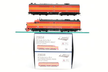 Load image into Gallery viewer, HO Rapido SP - Southern Pacific Alco PA2/PB2 Set - Standard DC (DCC Ready)