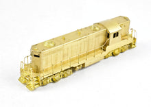 Load image into Gallery viewer, N Brass Hallmark Models Various Roads EMD GP-9 Standard Version with Removable Dynamic Brakes