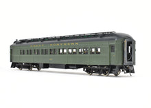 Load image into Gallery viewer, O Brass CON Oriental Limited GN - Great Northern H.W Empire Builder Second Class Coach 646-667 CP #647