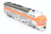Load image into Gallery viewer, HO Athearn Genesis WP - Western Pacific EMD FP7 Freight FP #915-A Primed for Grime Series