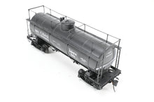 Load image into Gallery viewer, O Brass RYM - Rich Yoder Models CB&Q - Burlington Route MCBA Class II 10,000 Gallon Tank Car FP No. 230094