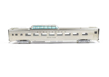 Load image into Gallery viewer, HO Brass Oriental Limited CB&Q - Burlington Route Twin Cities Zephyr Dome Coach "Silver Dome" CP