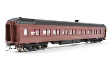 Load image into Gallery viewer, HO Brass TCY - The Coach Yard PRR - Pennsylvania Railroad "Lawyers Club" HW 12 Parlor Seat Buffet-Dinnette-Lounge Pullman FP Working Marker Lamps