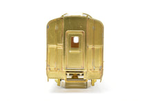 Load image into Gallery viewer, HO Brass Oriental Limited GN - Great Northern Empire Builder Dome Coach 1320