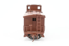 Load image into Gallery viewer, HO Brass Trains Inc. AT&SF - Santa Fe Side-Door Caboose Custom Painted No. 1070