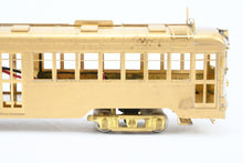 Load image into Gallery viewer, HO Brass Oriental Limited PE - Pacific Electric "Hollywood" Car #600-649 Powered