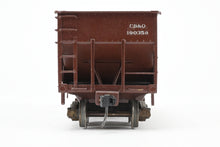 Load image into Gallery viewer, O Brass US Hobbies CB&Q – Burlington Route Standard Rib Side Twin Hopper USRA Style Custom Painted