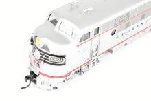 Load image into Gallery viewer, HO Brass DVP - Division Point CB&Q - Burlington Route EMD F3A/B Set Factory Painted No. 9960-A (No number on the "B" Unit)