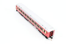 Load image into Gallery viewer, N Micro-Trains Line Various Roads Royal American Shows Trains Set 5-Pack