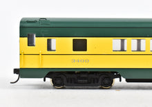 Load image into Gallery viewer, HO Brass NPP - Nickel Plate Products C&NW - Chicago & Northwestern 2-Car Coach Set Pro-Painted