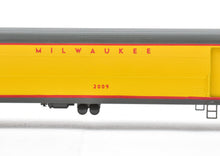 Load image into Gallery viewer, HO Brass The Palace Car Company MILW - Milwaukee Road 85' Mail/Storage 2000/17