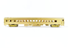 Load image into Gallery viewer, HO Brass Soho NP - Northern Pacific Coach #586