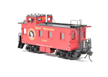Load image into Gallery viewer, HO Brass CIL - Challenger Imports GN - Great Northern 25' Wood Caboose Later Version FP X356