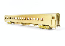 Load image into Gallery viewer, HO Brass Soho NP - Northern Pacific Coach #586