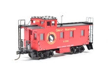 Load image into Gallery viewer, HO Brass CIL - Challenger Imports GN - Great Northern 25' Wood Caboose Later Version FP X356