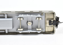 Load image into Gallery viewer, HO Brass Oriental Limited CB&Q - Burlington Route Twin Cities Zephyr Dome Coach "Silver Dome" CP