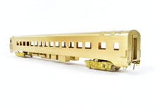 Load image into Gallery viewer, HO Brass Soho NP - Northern Pacific Coach #586